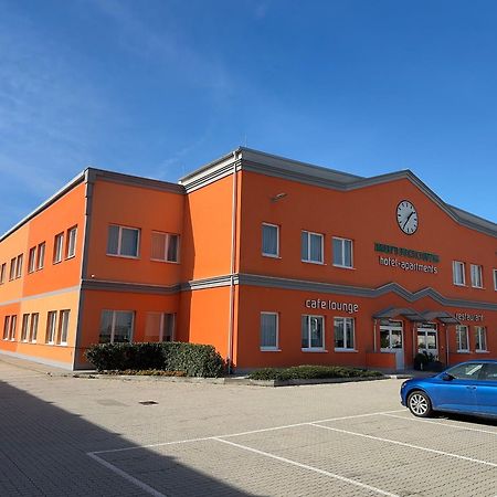 Winrooms "Hotel&Appartement" Wiener Neustadt Exterior photo