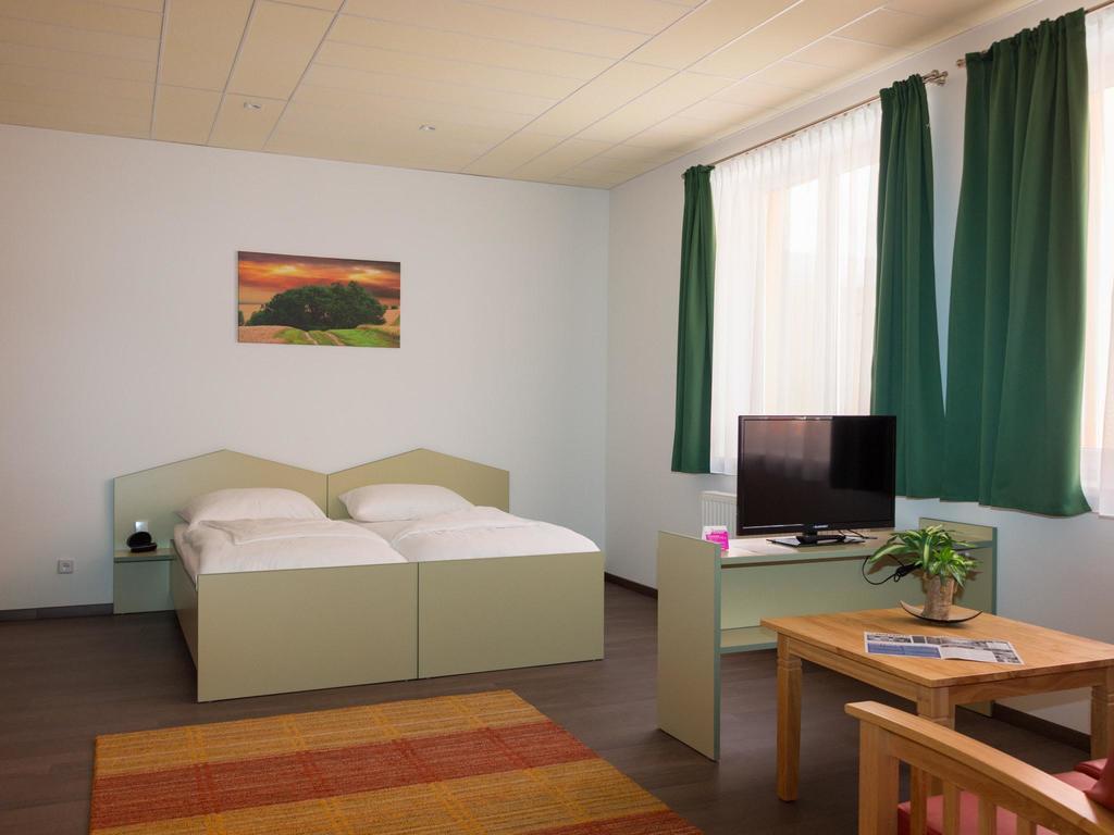 Winrooms "Hotel&Appartement" Wiener Neustadt Exterior photo