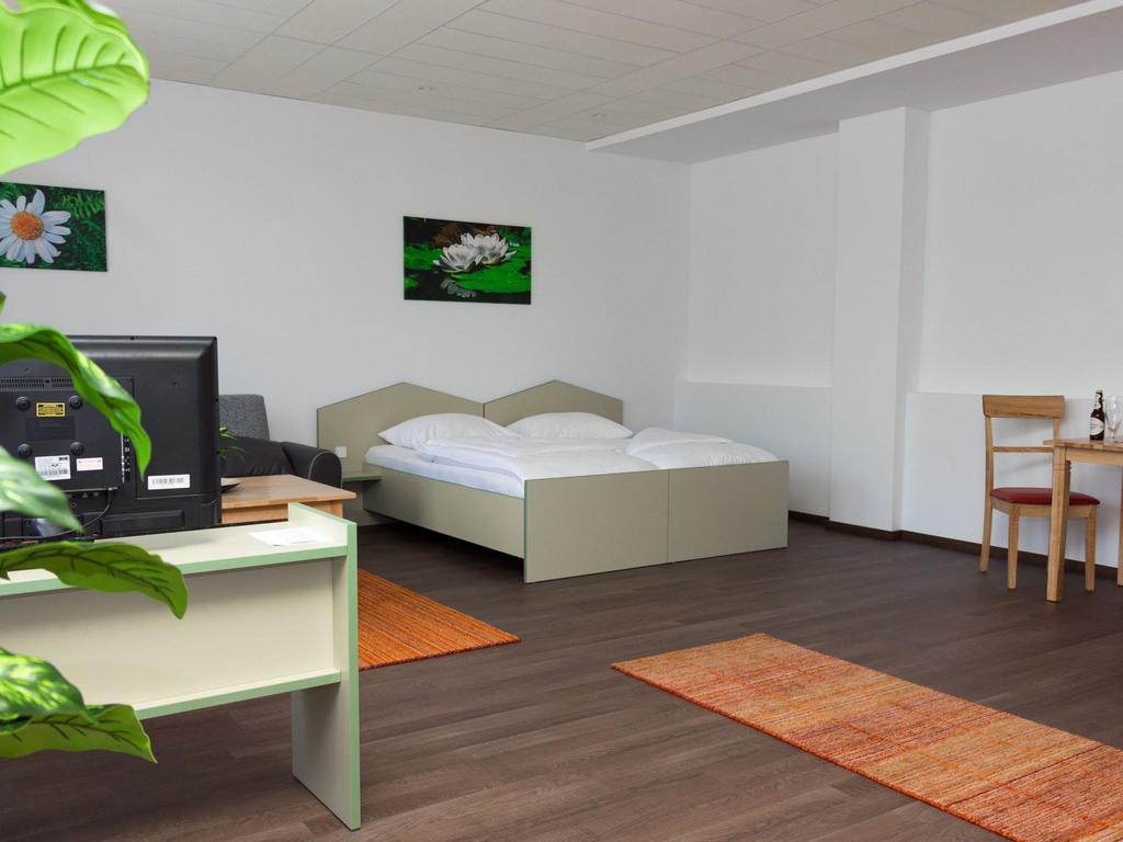 Winrooms "Hotel&Appartement" Wiener Neustadt Exterior photo