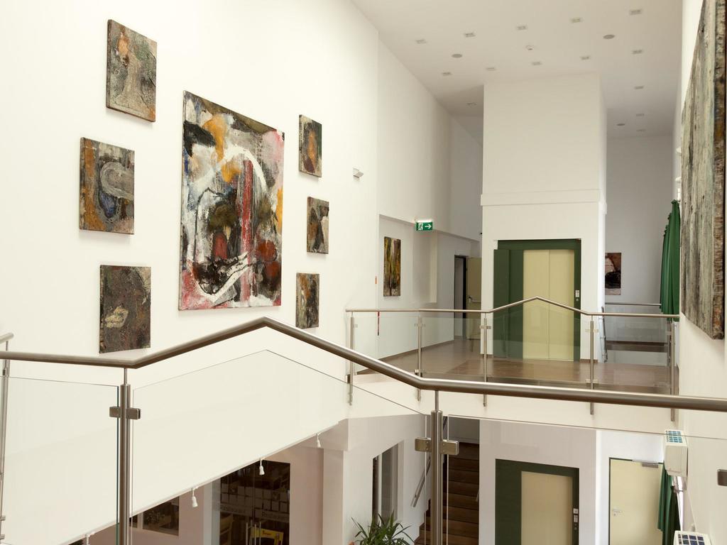 Winrooms "Hotel&Appartement" Wiener Neustadt Exterior photo