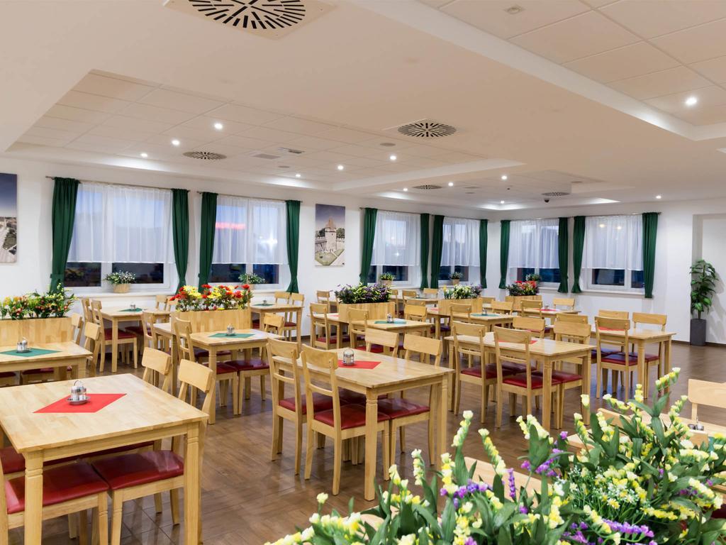 Winrooms "Hotel&Appartement" Wiener Neustadt Exterior photo