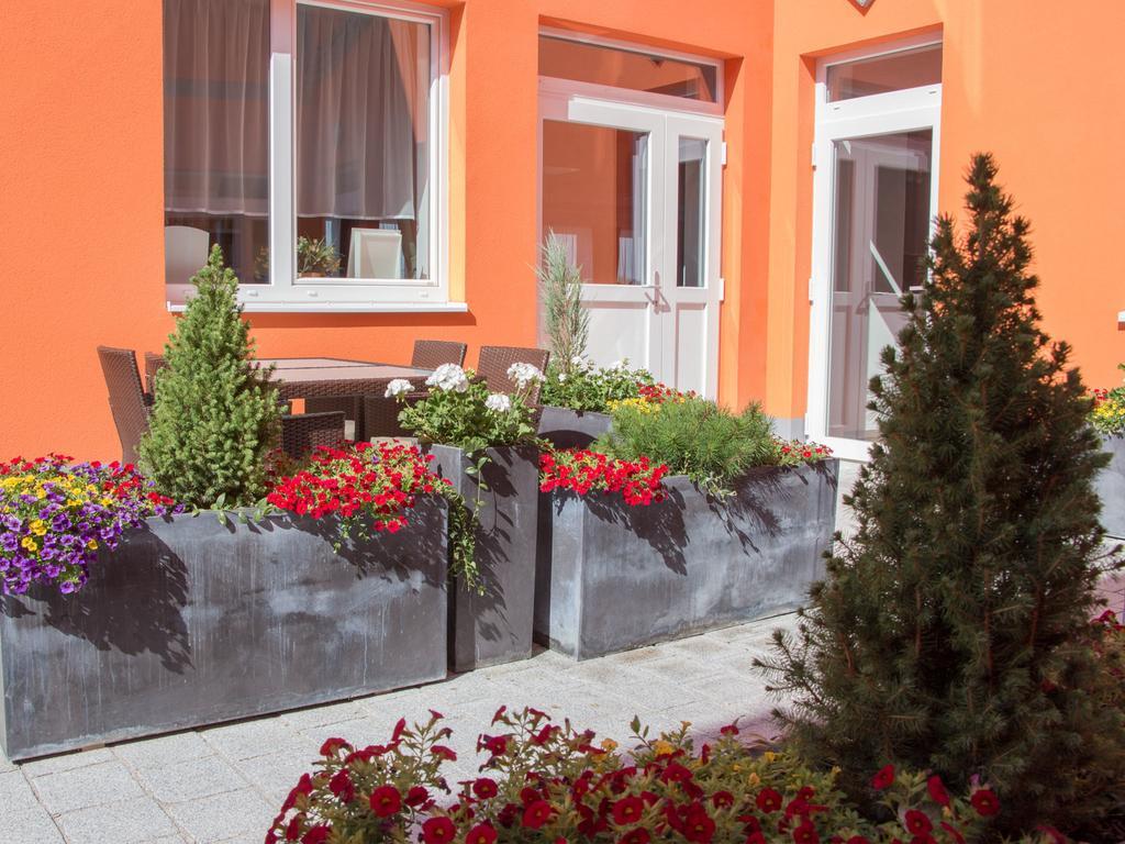 Winrooms "Hotel&Appartement" Wiener Neustadt Exterior photo